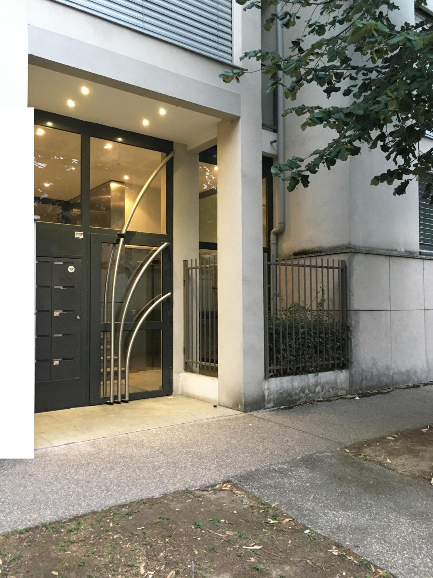Appartement Residence Quartier Vilette Paul Bert Box Garage Lyon Exterior photo